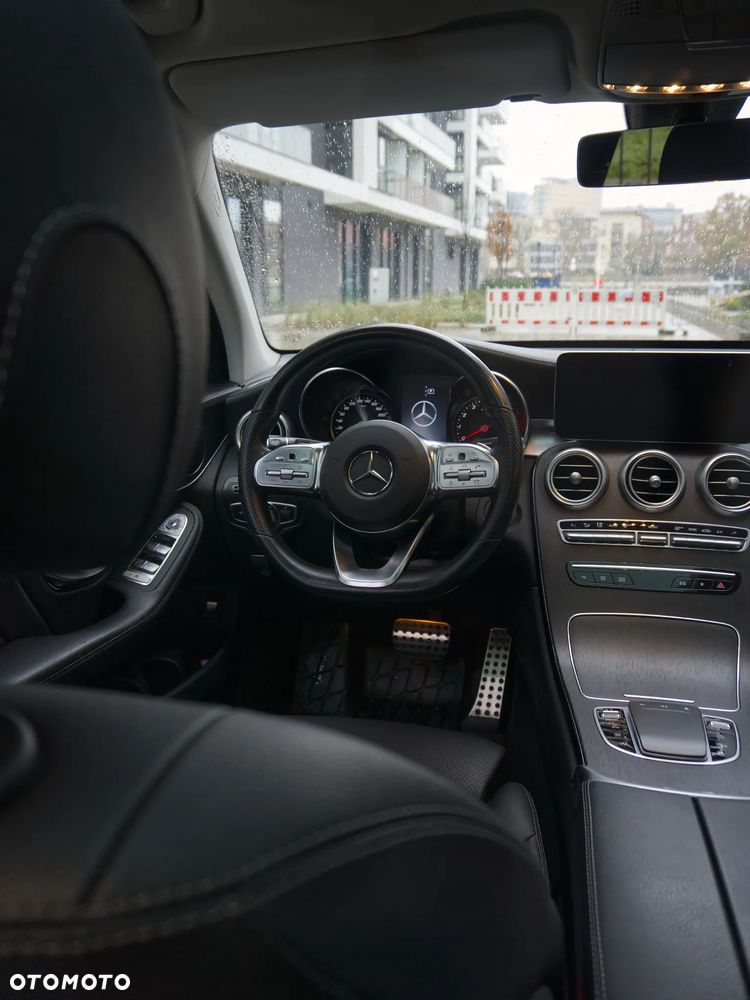 Mercedes-Benz GLC 200 4Matic 9G-TRONIC AMG Line - 10