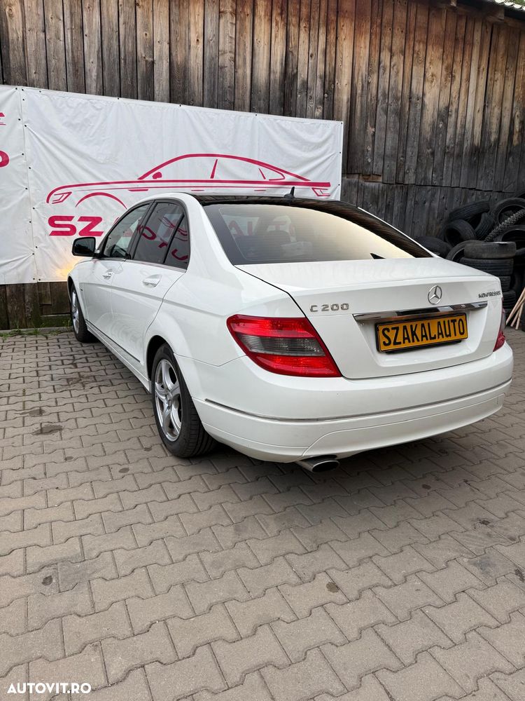 Mercedes-Benz C 200 Avantgarde Edition - 4