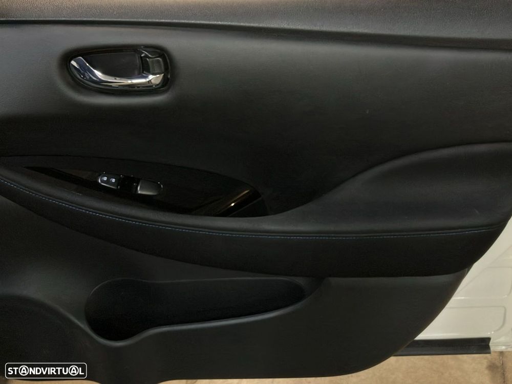 Nissan Leaf N-Connecta - 23