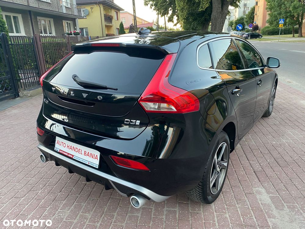Volvo V40 D3 Geartronic RDesign - 19