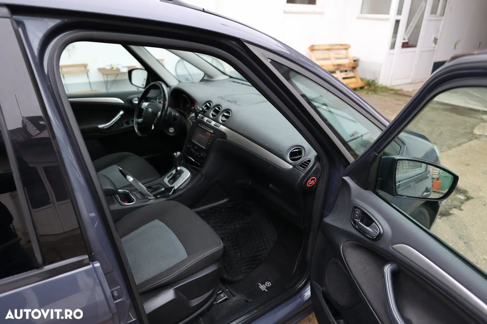 Ford Galaxy 2.0 TDCi Powershift Titanium - 9