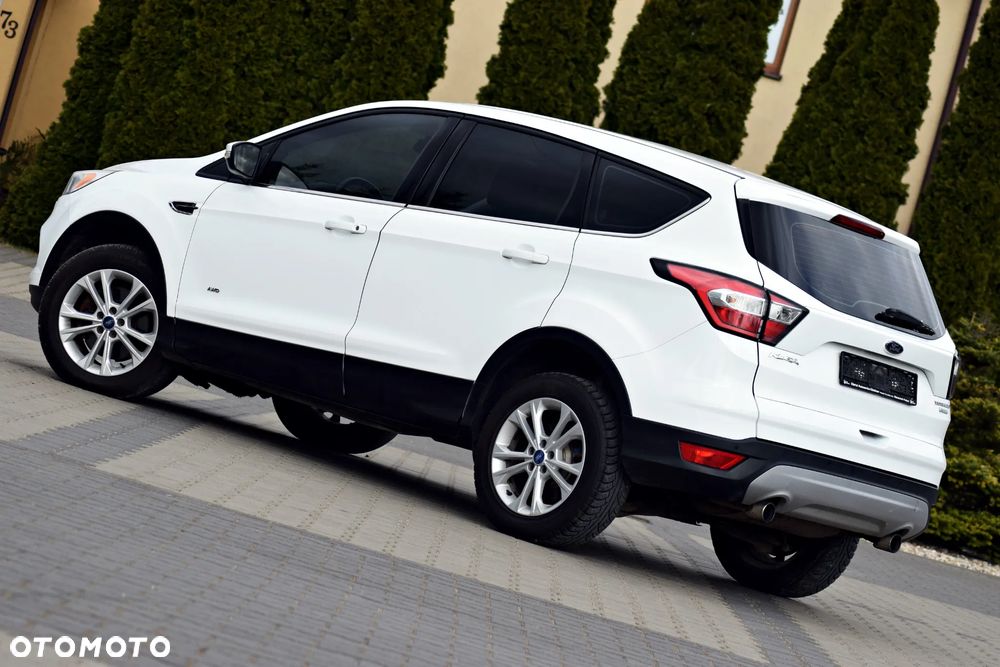 Ford Kuga 1.5 EcoBoost 4x4 Titanium - 12