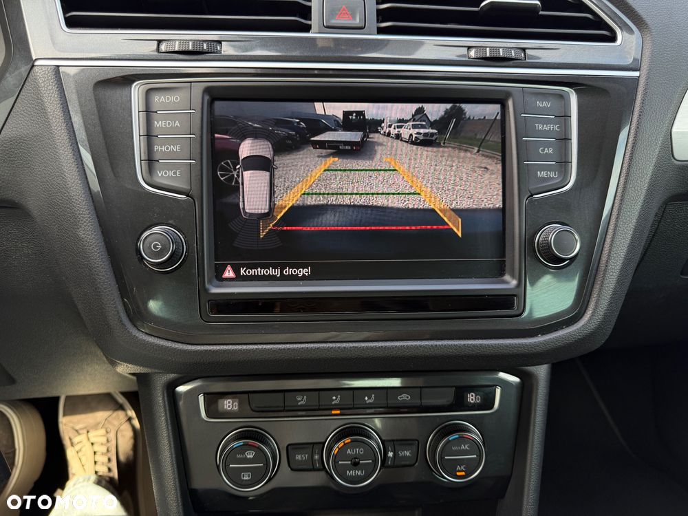 Volkswagen Tiguan - 11