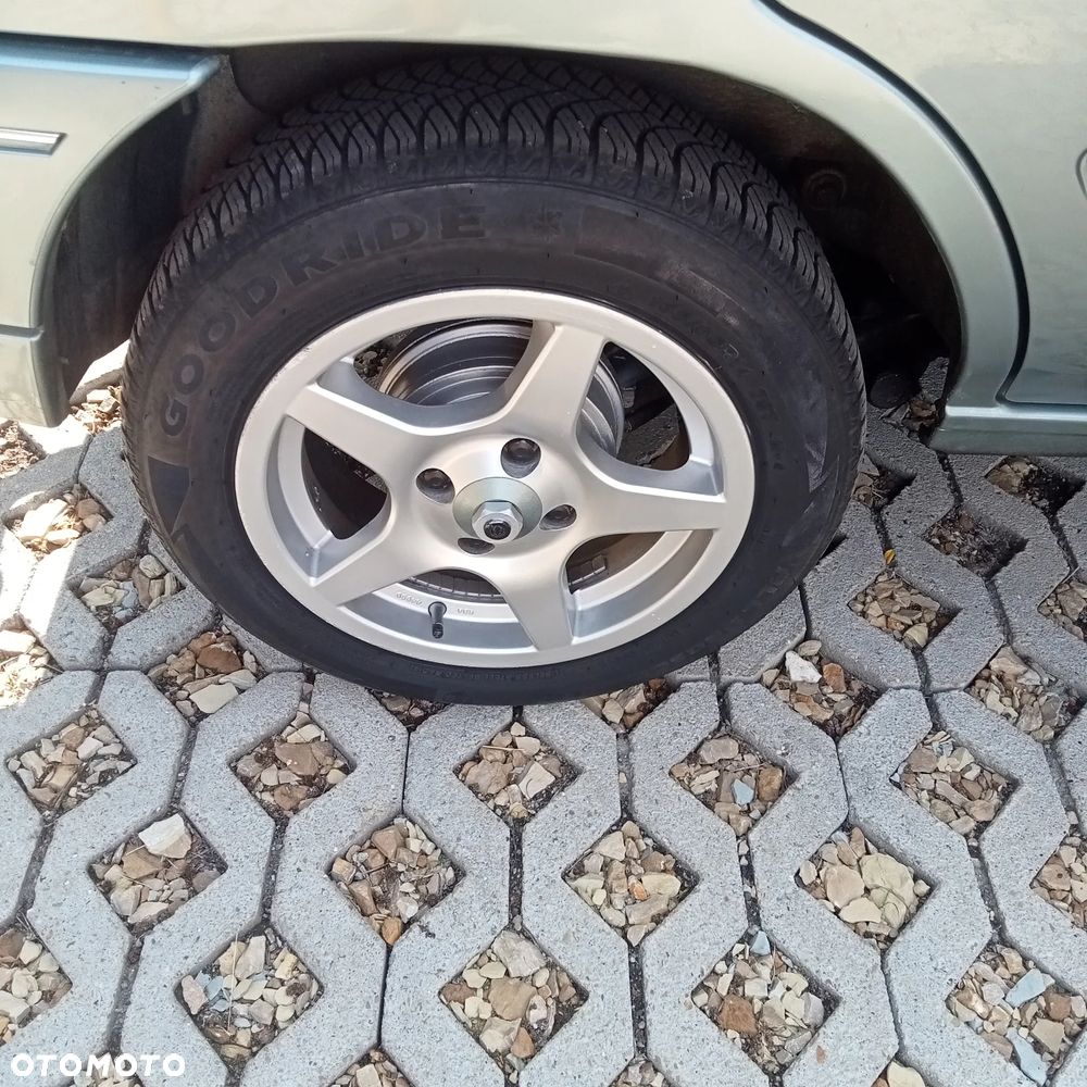 Renault Clio - 6