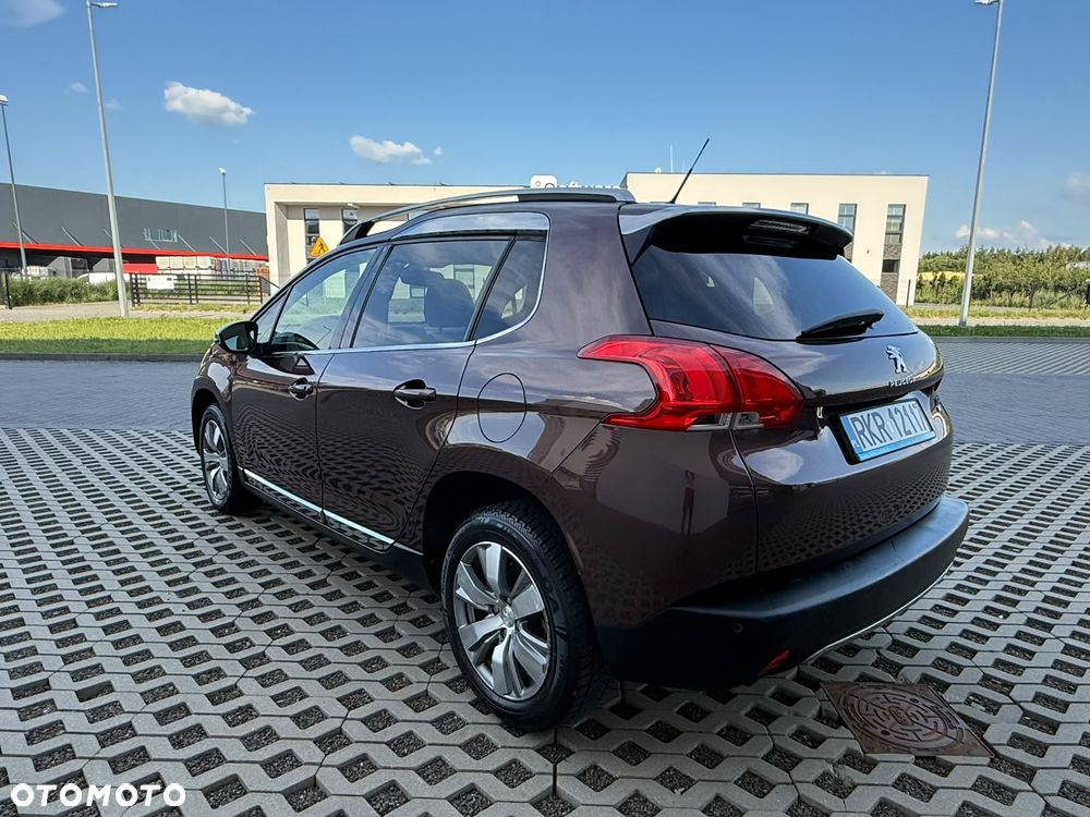Peugeot 2008 1.6 e-HDi Allure S&S - 6