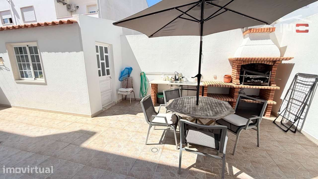 Moradia T5 Montijo 4 Pisos, Garagem, Logradouro, Barbecue, Lavandar... - Grande imagem: 2/39