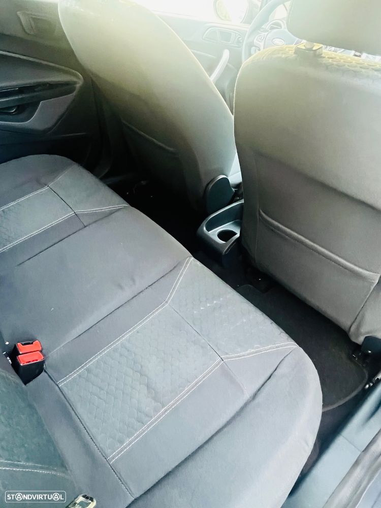 Ford Fiesta 1.4 TDCi Titanium - 34