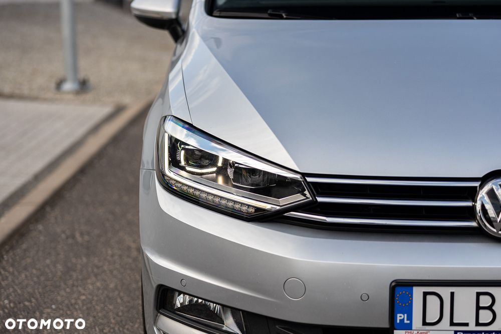 Volkswagen Touran 2.0 TDI BMT Highline DSG - 9