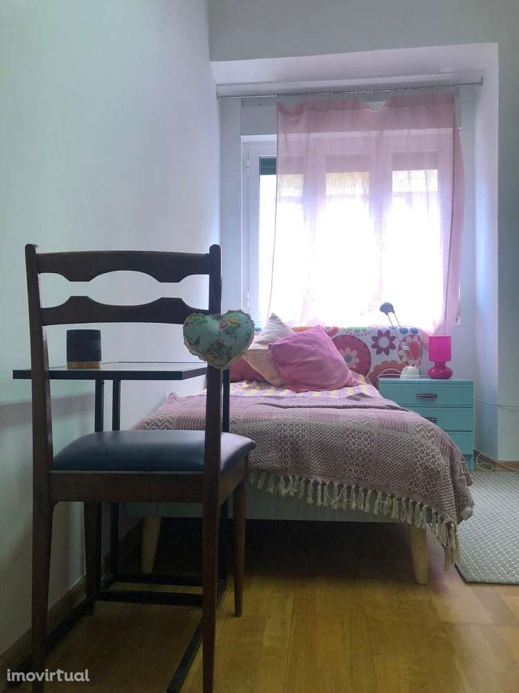 Quarto nas Amoreiras/Campolide - Grande imagem: 2/9