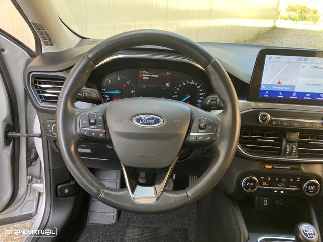 Ford Focus 1.5 TDCi ECOBlue Connected - 13
