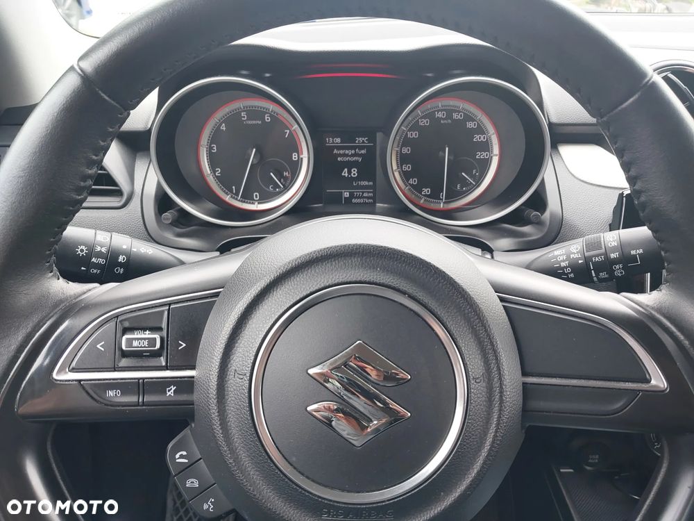 Suzuki Swift 1.2 SHVS Premium Plus - 20