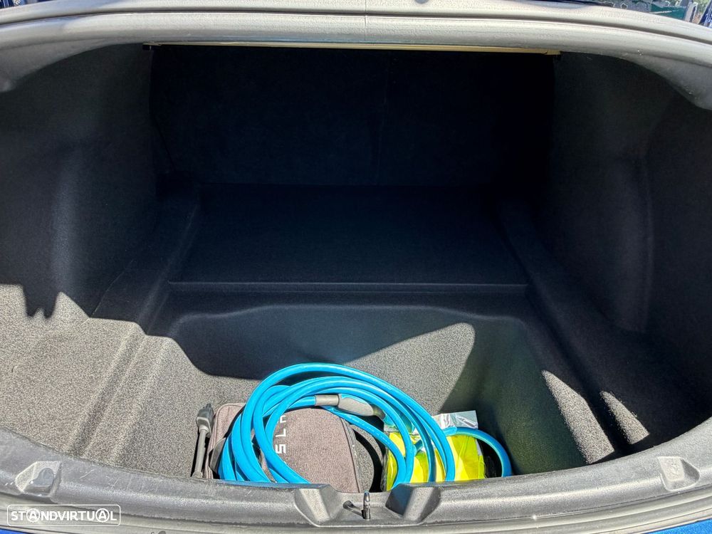 Tesla Model 3 - 13