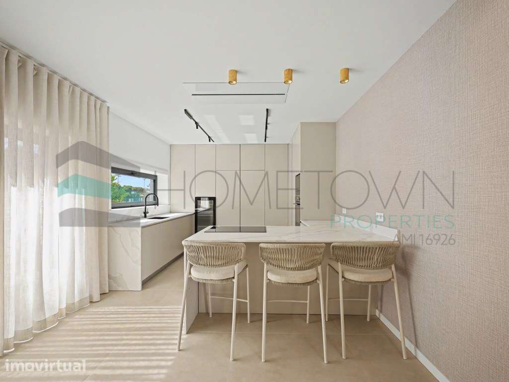 Moradia V4 renovada - Perto do Browns Vilamoura - Grande imagem: 3/35