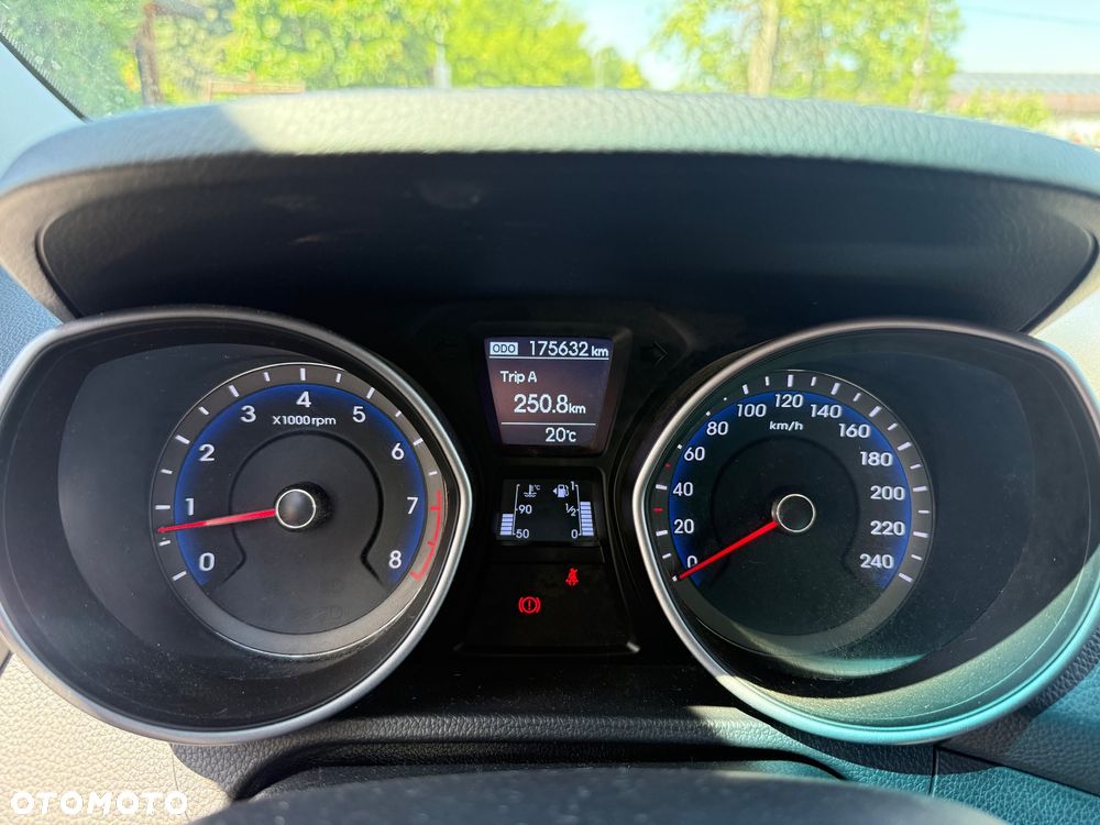 Hyundai i30 blue 1.4 YES Gold - 24