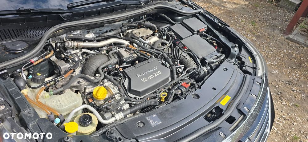 Renault Latitude 3.0 V6 dCi Initiale - 8