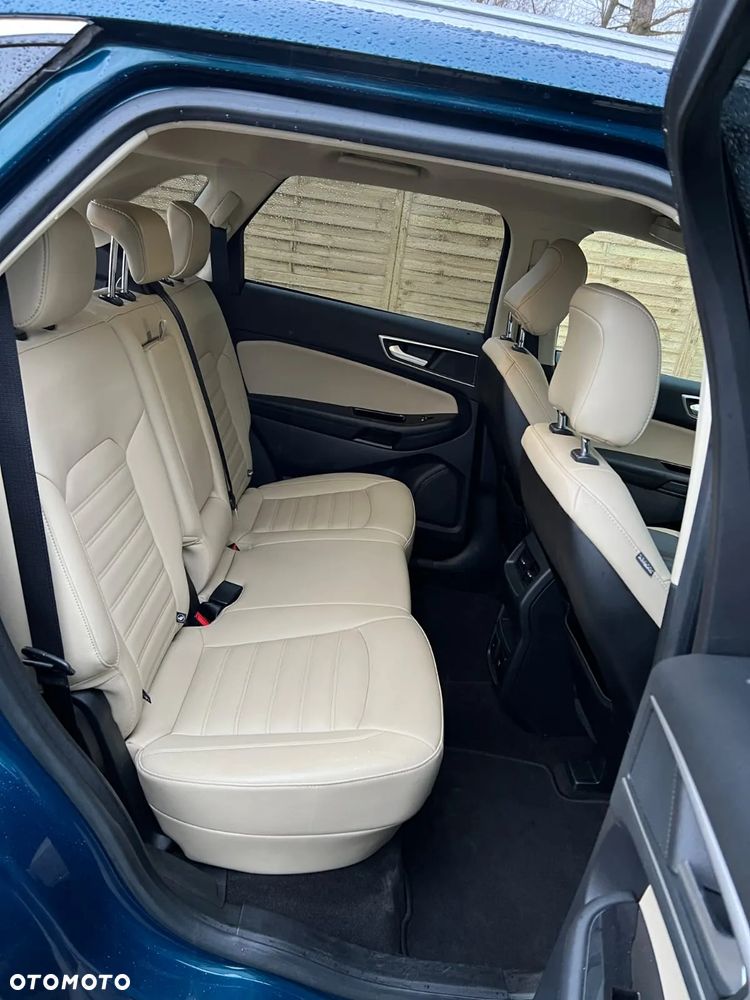 Ford Edge - 8