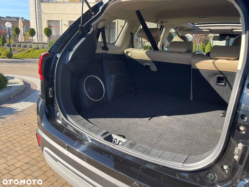 Mitsubishi Outlander - 23