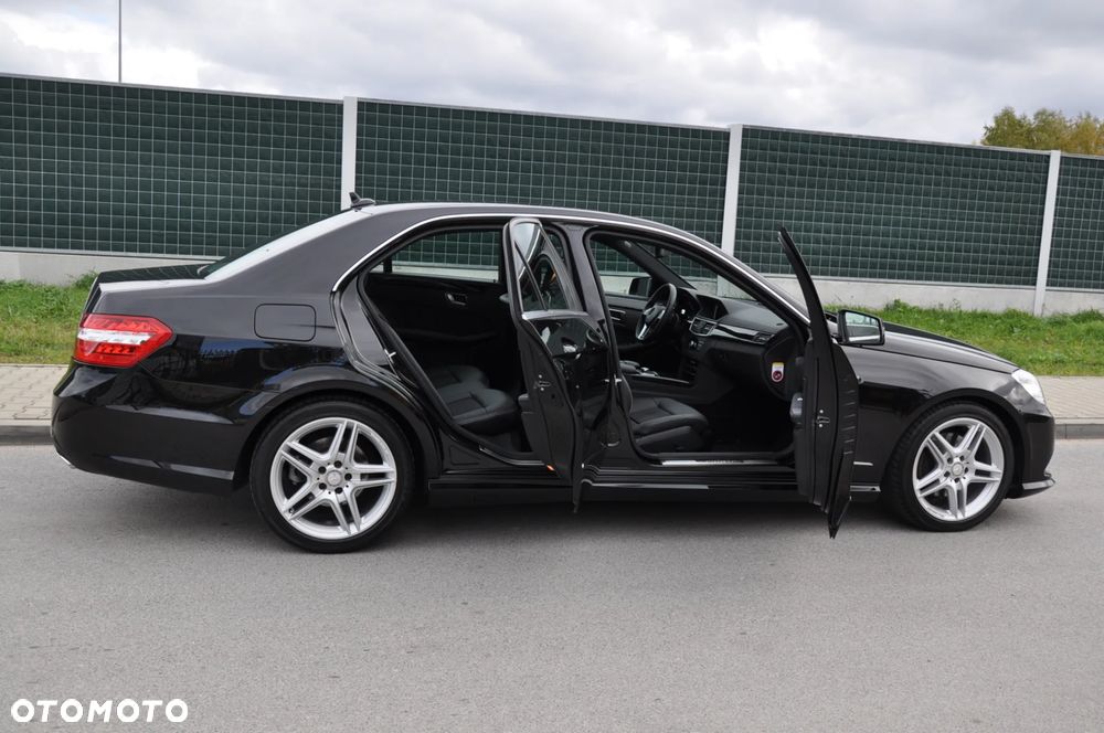 Mercedes-Benz Klasa E 250 CDI 4-Matic BlueEff Avantgarde - 28