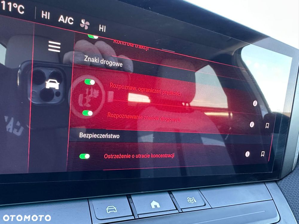 Opel Astra 1.6 T Plug-in Hybrid Elegance - 15