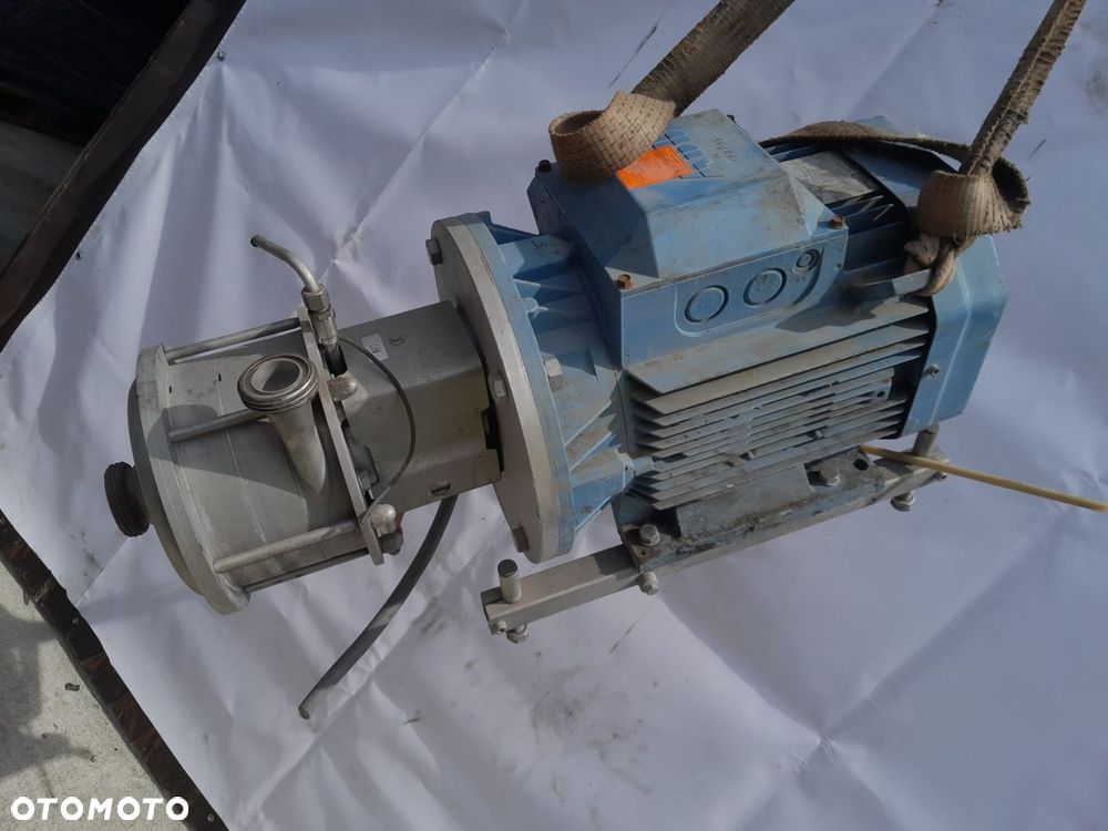 SILNIK ELEKRTYCZNY 15KW POMPA CIECZY LKH114 - 1