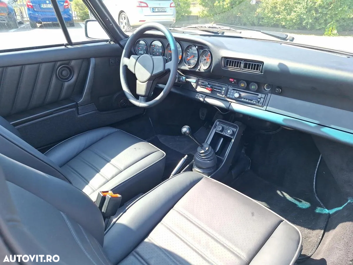 Porsche 911 - 12