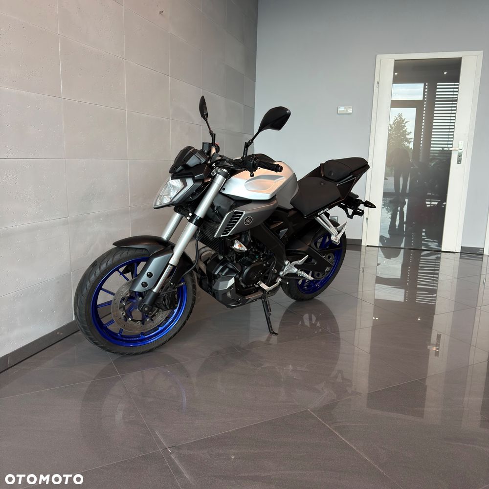 Yamaha MT - 7