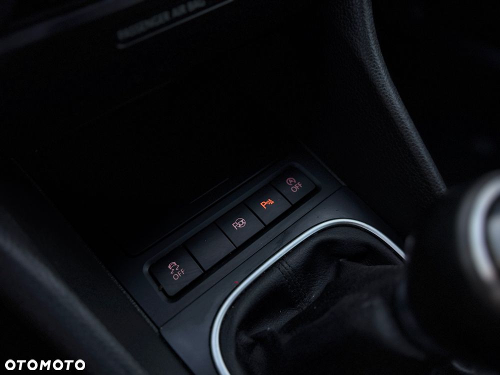 Volkswagen Golf - 20