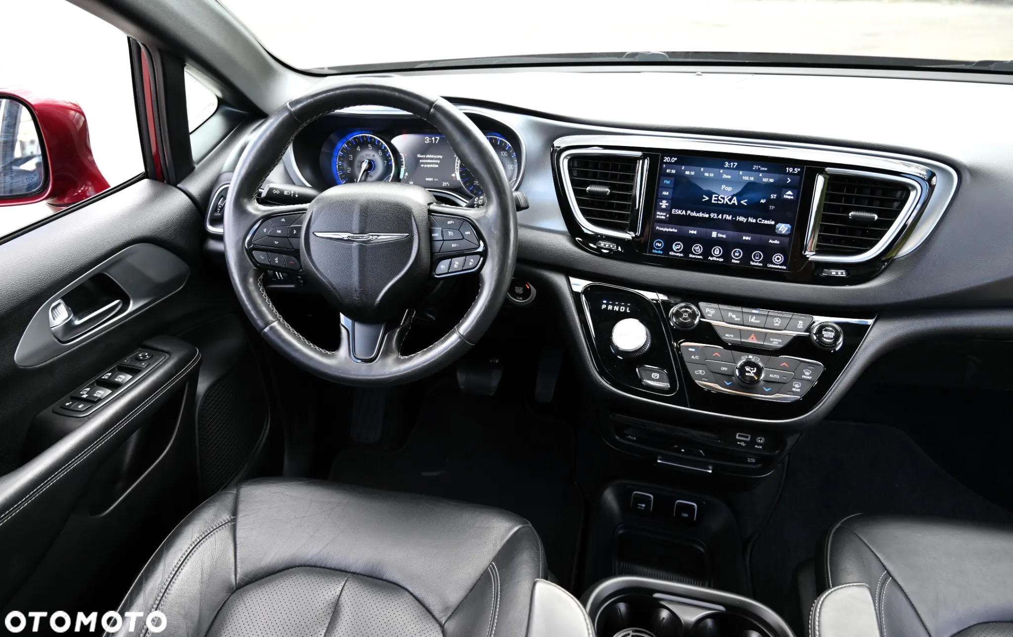 Chrysler Pacifica - 22