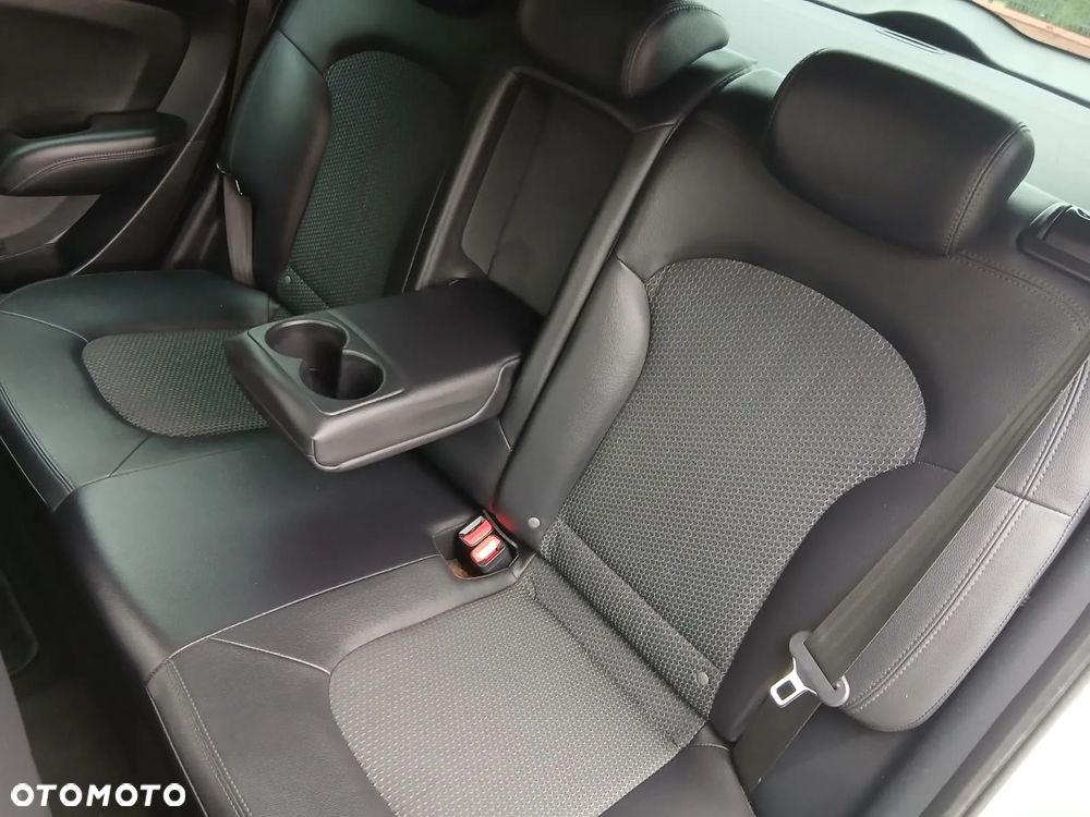 Hyundai ix35 1.6 2WD blue Comfort - 33