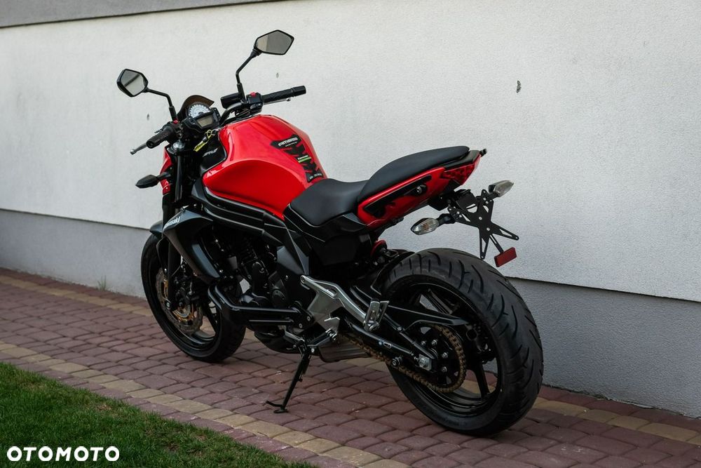 Kawasaki ER - 4