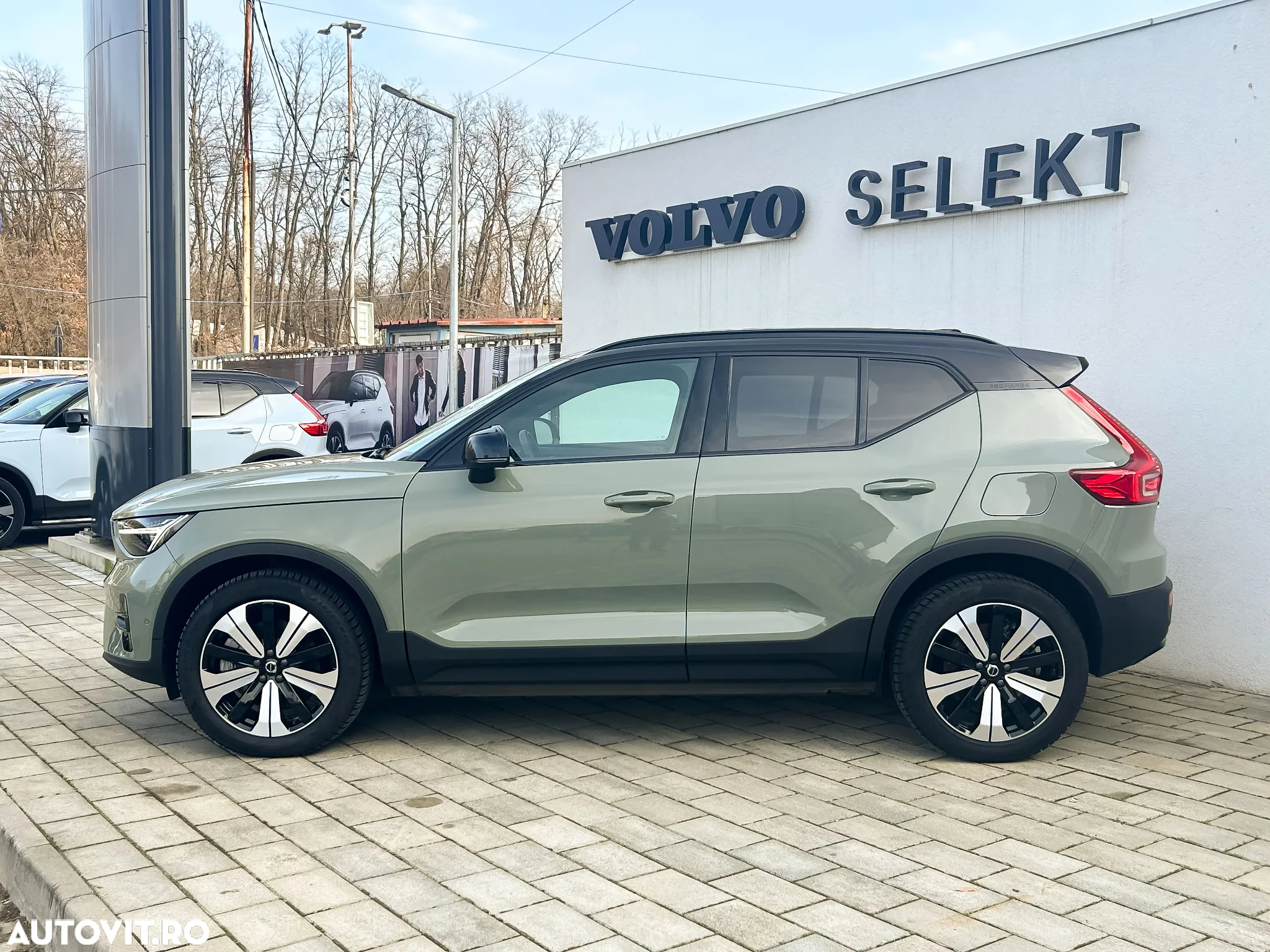 Volvo XC 40 Recharge Twin Motor AWD Ultimate - 3