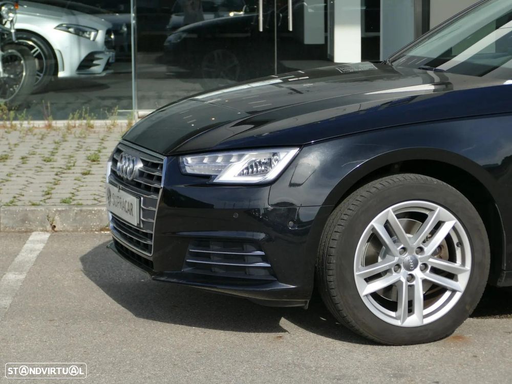 Audi A4 Avant 2.0 TDI Advance - 4