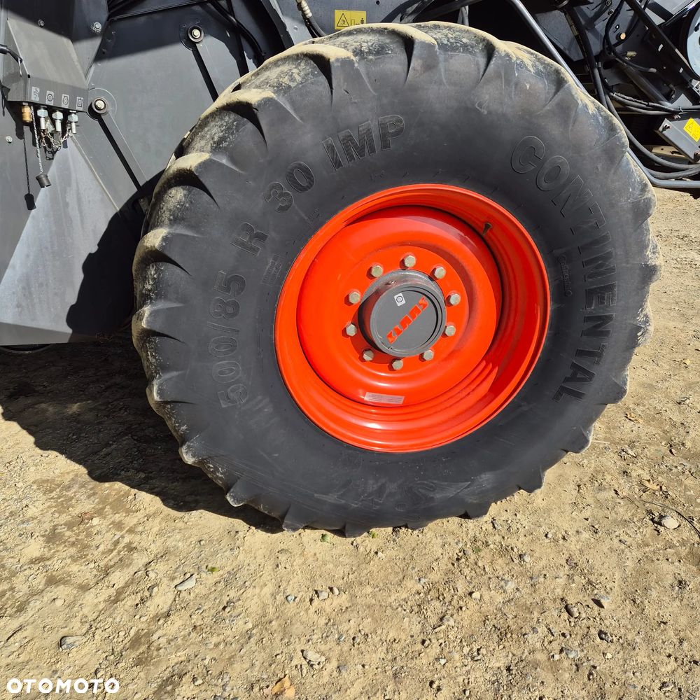 Claas Lexion 770TT z hederem - 11