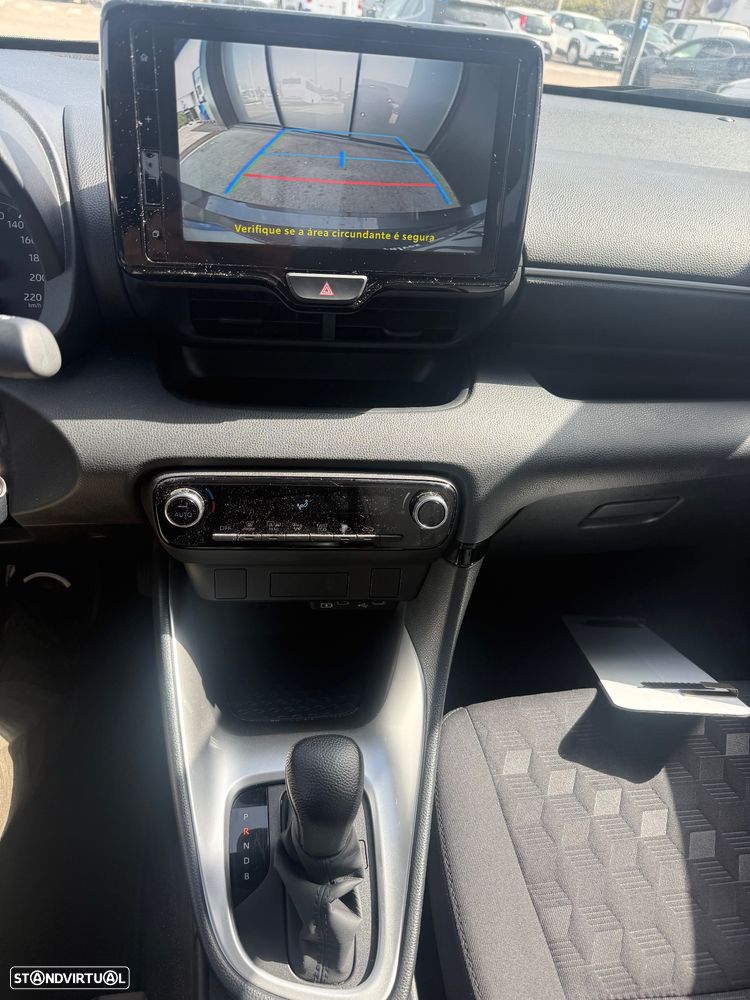 Toyota Yaris 1.5 HDF Comfort Plus - 12