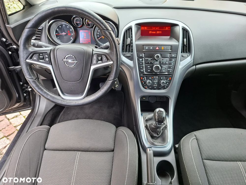 Opel Astra 1.4 Turbo Style - 24