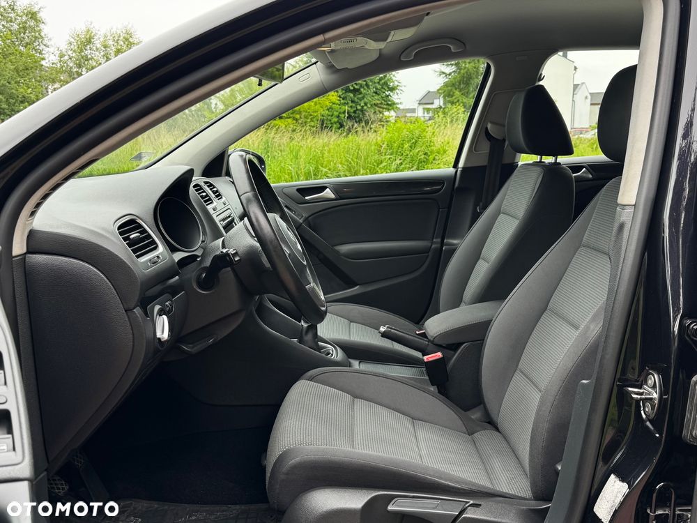 Volkswagen Golf 1.6 TDI BMT Comfortline - 18