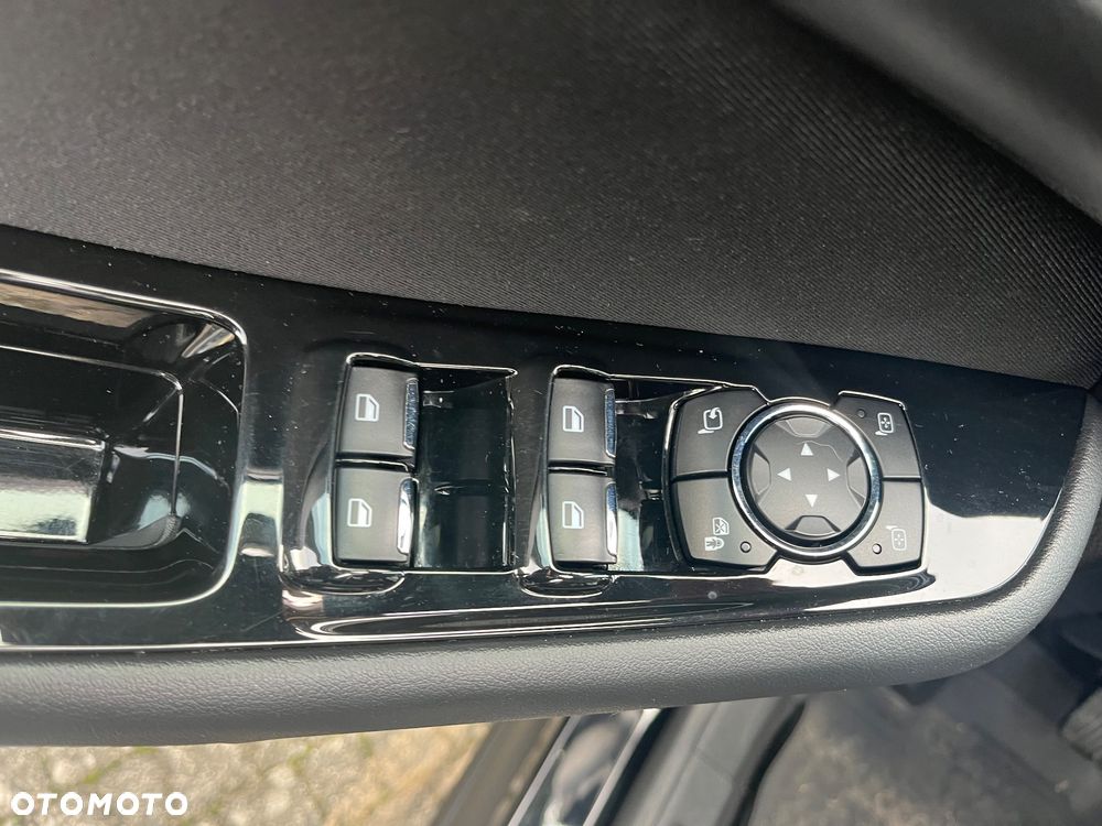 Ford S-Max 1.5 Eco Boost Start-Stopp Titanium - 14