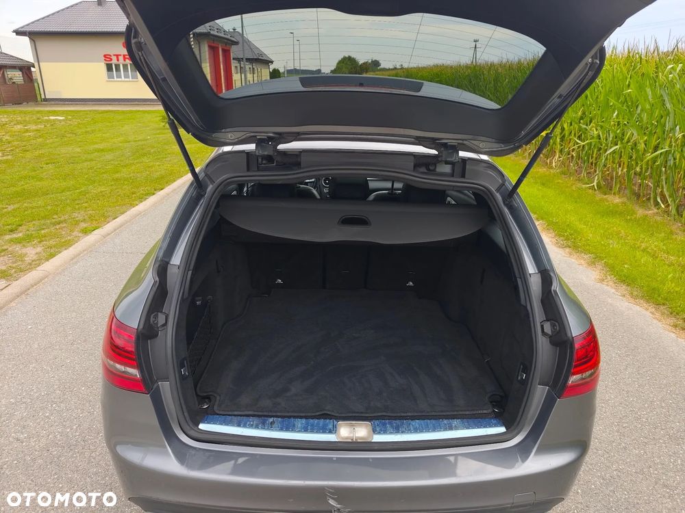 Mercedes-Benz Klasa C 220 d 9G-TRONIC AMG Line - 26