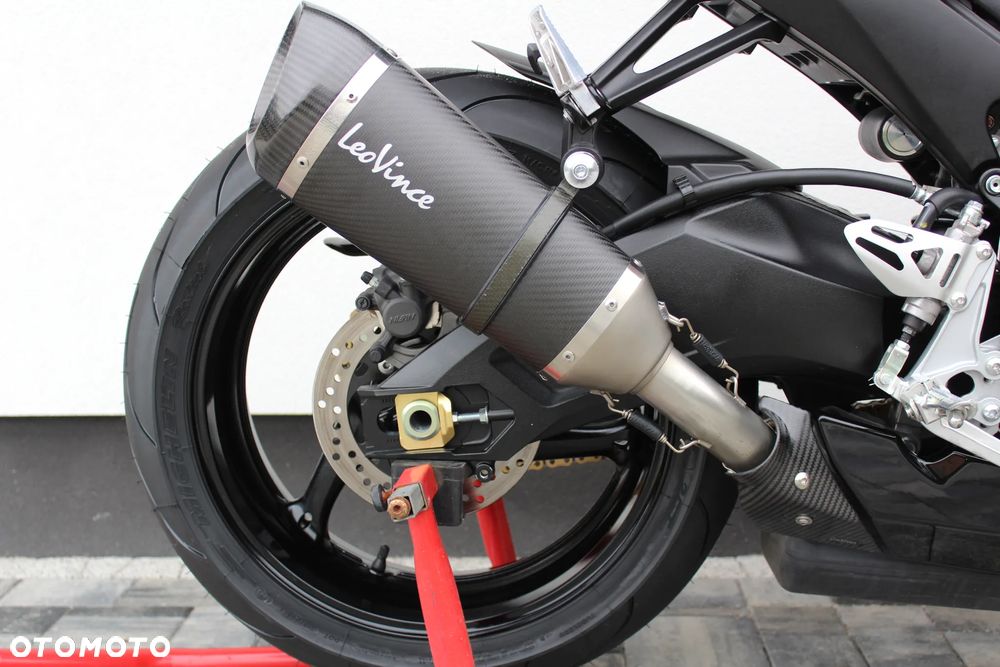 Suzuki GSX-R - 20