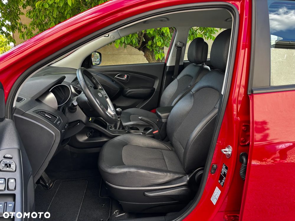 Hyundai ix35 1.6 2WD Fifa World Cup Edition - 9
