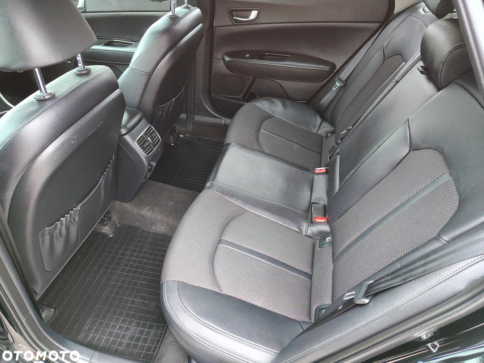 Kia Optima 1.7 CRDI XL DCT - 24