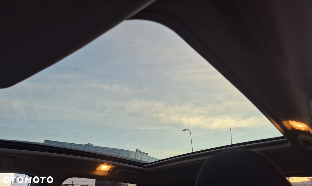 Nissan Qashqai 1.2 DIG-T Xtronic N-Connecta - 24