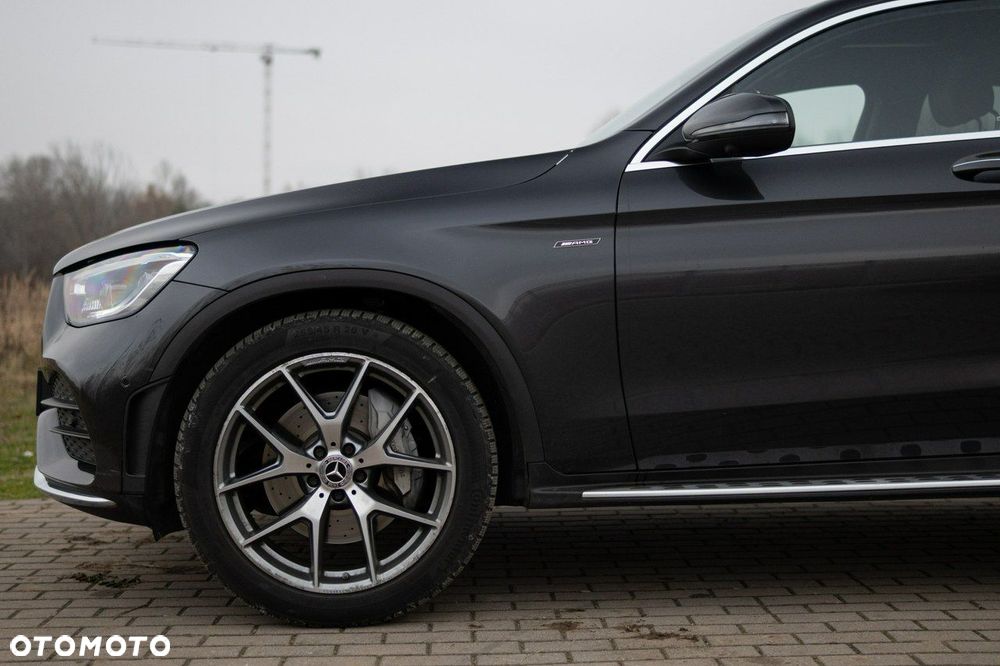 Mercedes-Benz GLC - 11