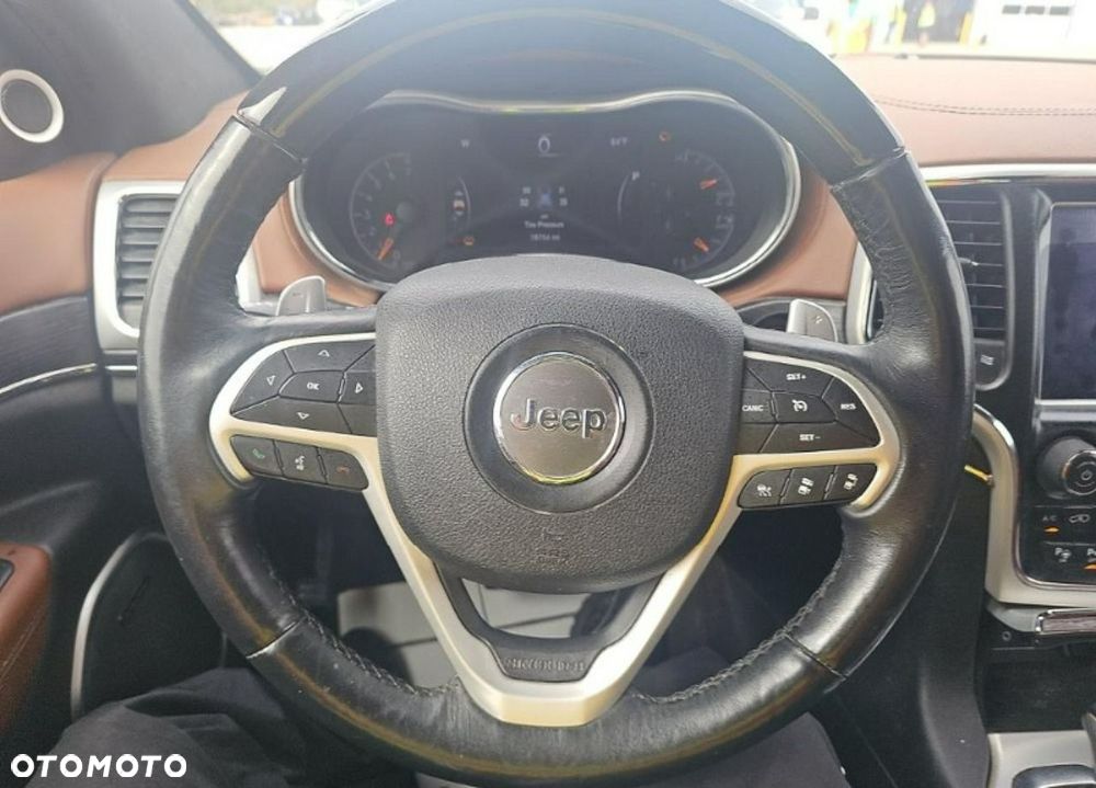 Jeep Grand Cherokee - 8
