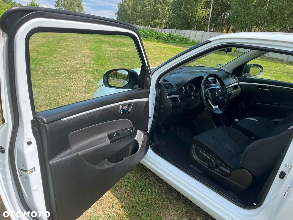 Suzuki Swift 1.2 BlackWhite - 12