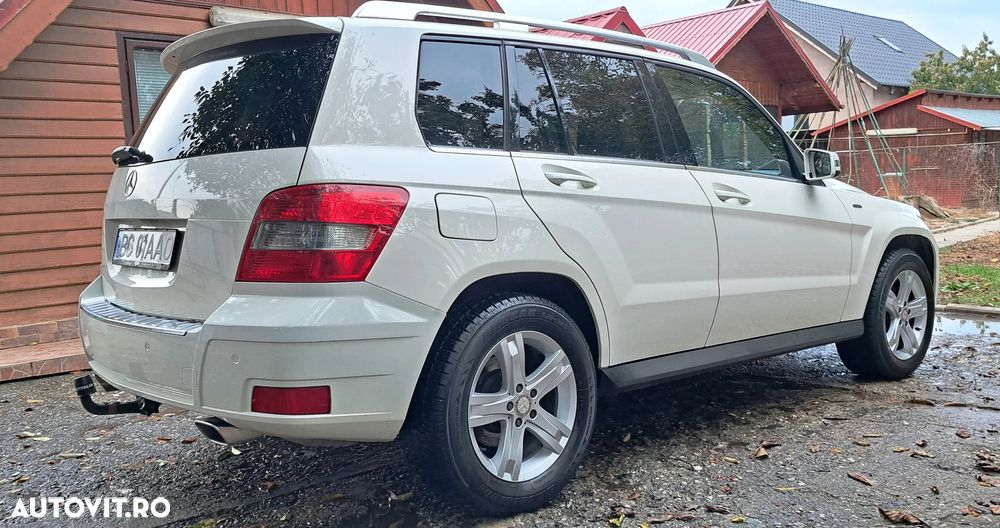 Mercedes-Benz GLK 220 CDI DPF BlueEFFICIENCY 7G-TRONIC - 4