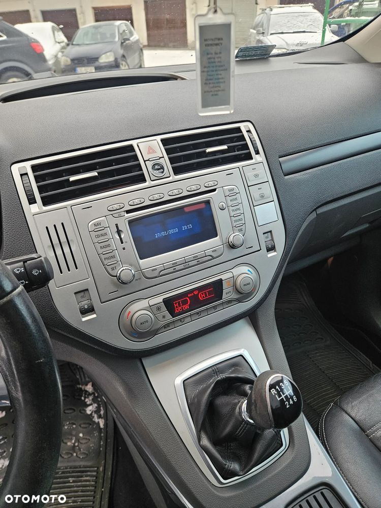 Ford Kuga 2.0 TDCi 2x4 Titanium - 12