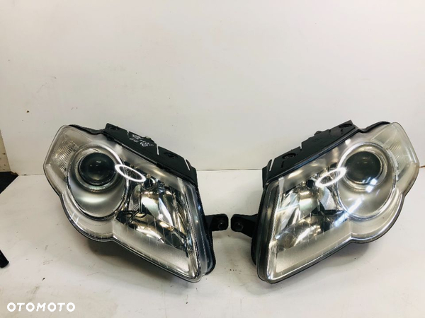 Lampy przednie VW Passat B6