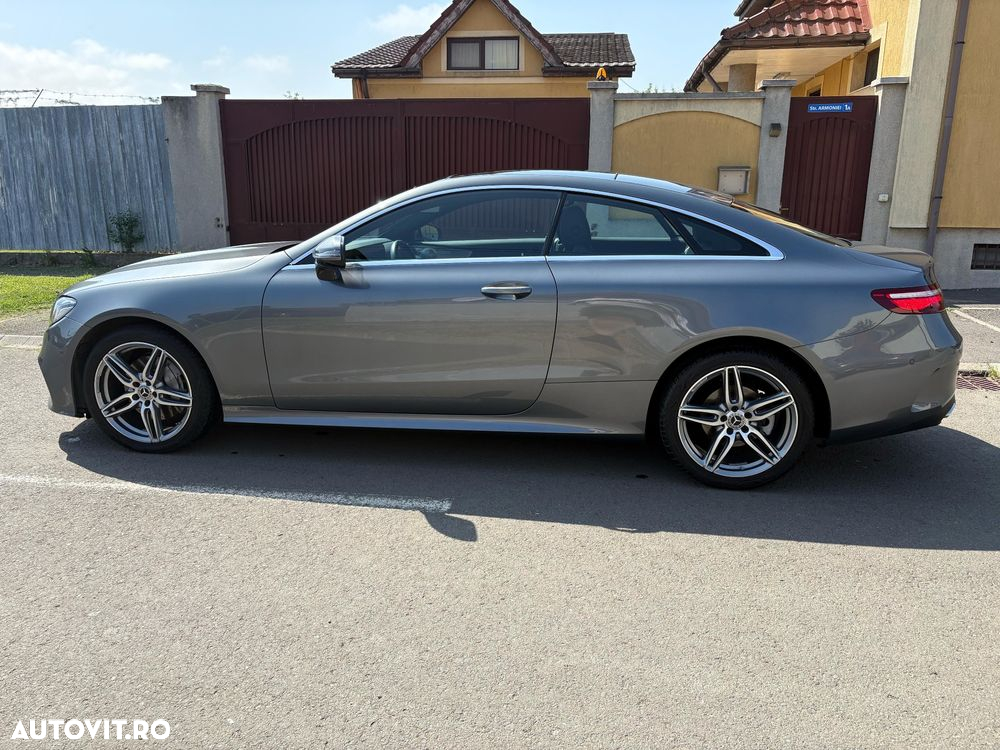Mercedes-Benz E 220 d 4MATIC Coupe Aut. - 4