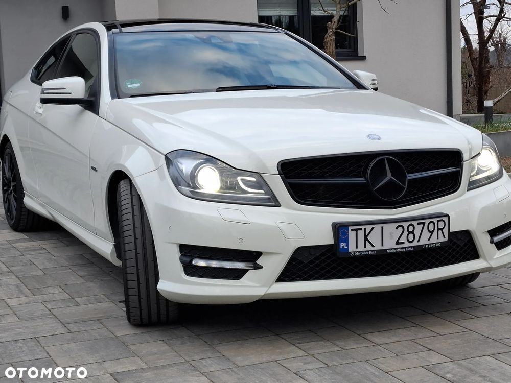 Mercedes-Benz Klasa C 350 BlueEFFICIENCY 7G-TRONIC Edition 1 - 13